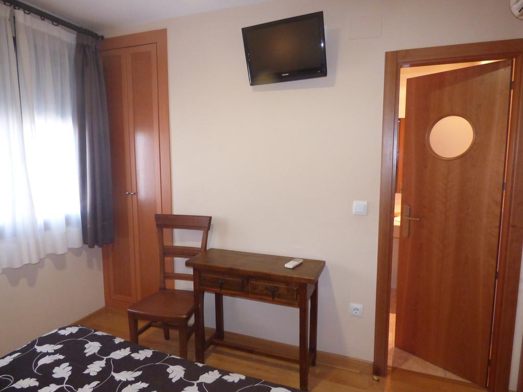 Hostal La Perdiz Sonseca Екстериор снимка